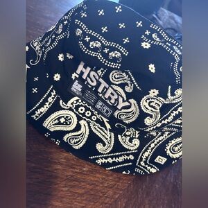 Design History Black and White Paisley Bucket Hat